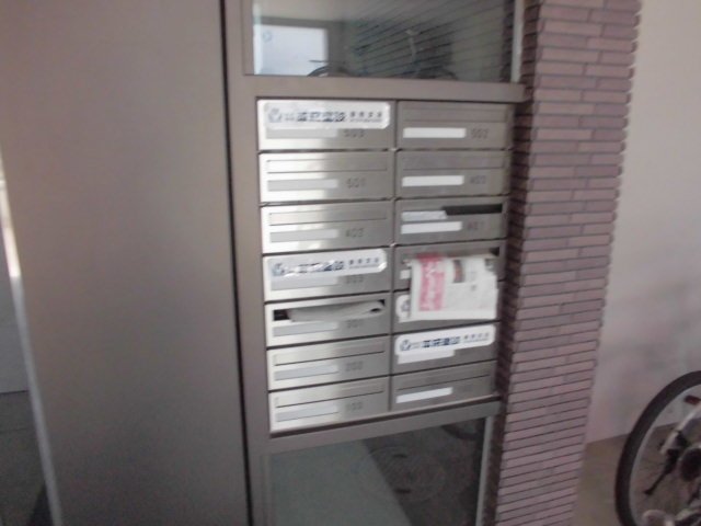 22/23 エントランス