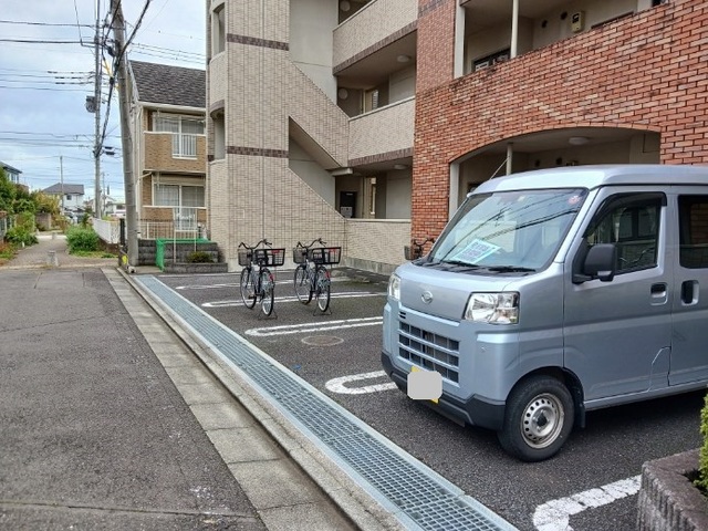 17/27 駐車場