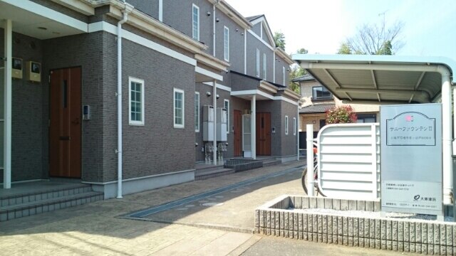 20/28 エントランス