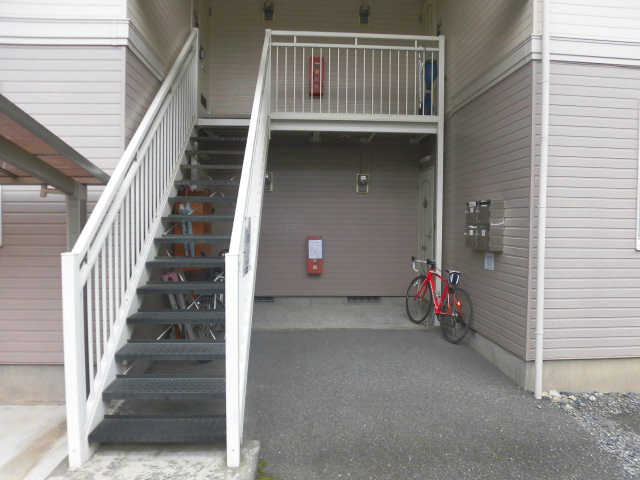 21/28 エントランス