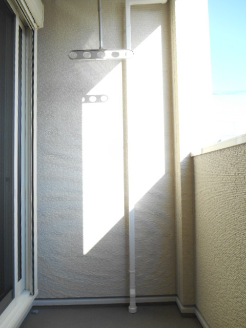 19/25 エントランス