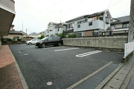 18/24 駐車場