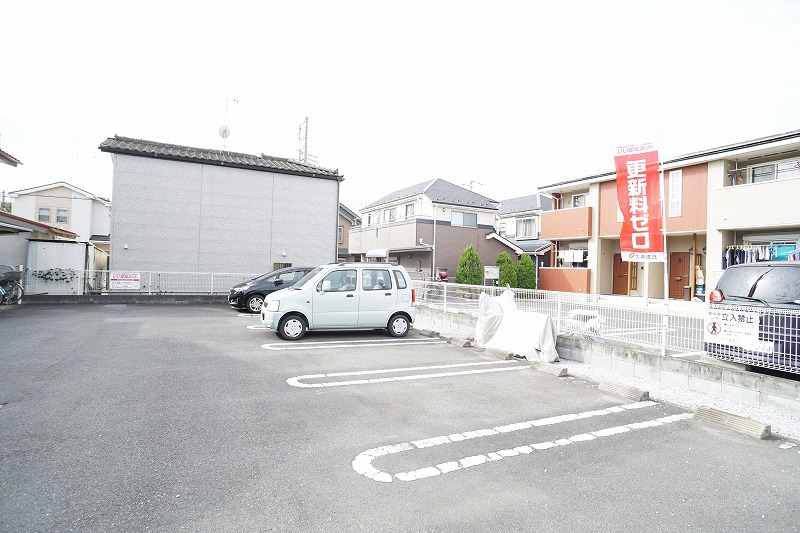 13/22 エントランス