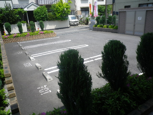4/12 駐車場