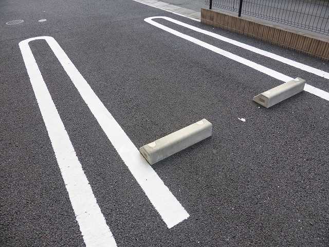 13/23 駐車場