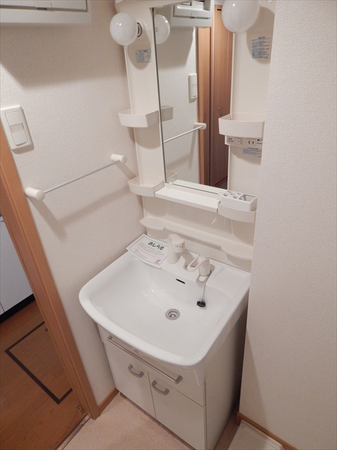 13/30 洗面