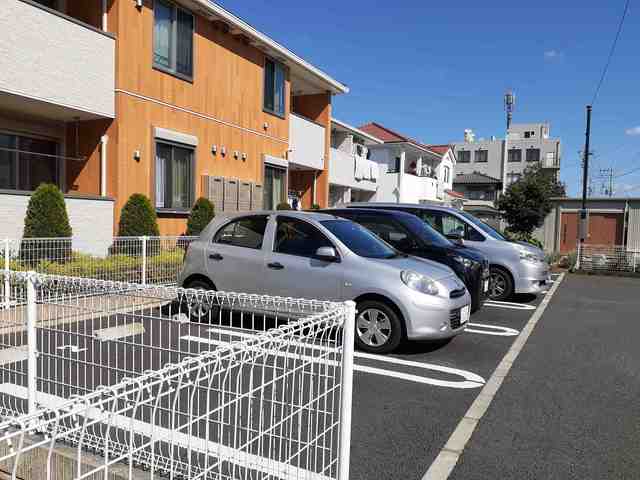 14/19 駐車場