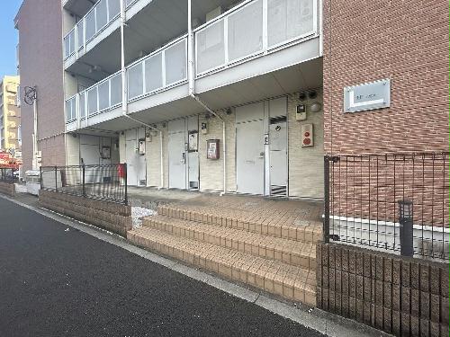 14/22 エントランス