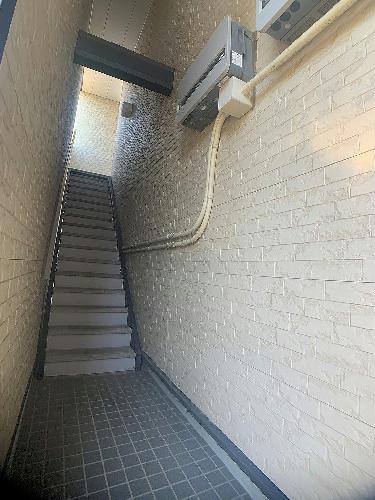 14/14 エントランス