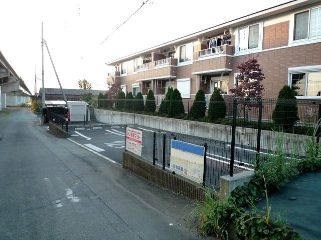 14/23 駐車場