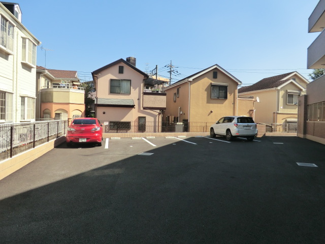 4/10 駐車場