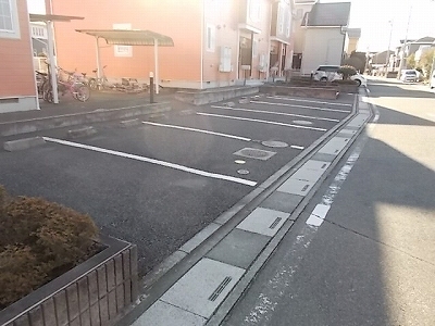 18/24 駐車場