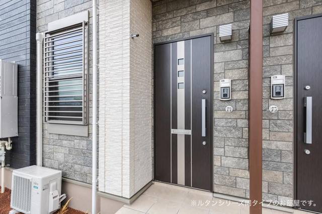 14/20 エントランス