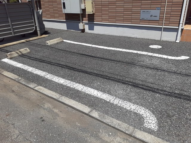 14/20 駐車場