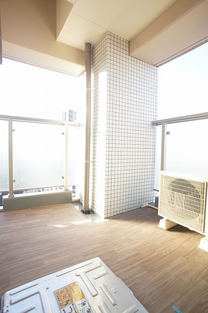 13/20 バルコニー