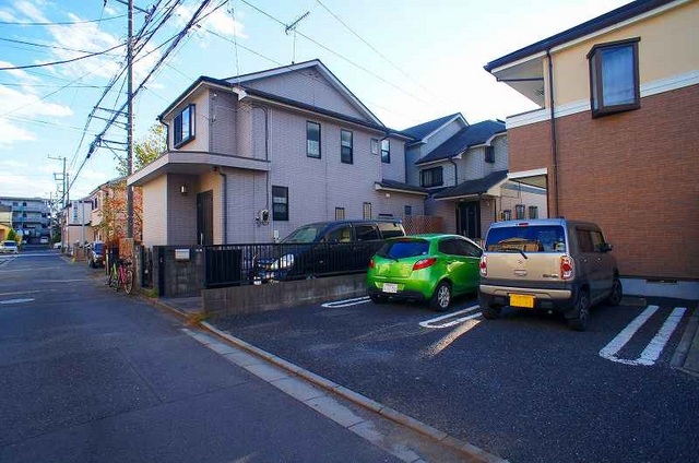 14/20 駐車場