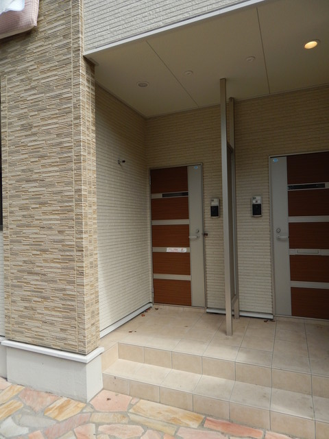 21/28 エントランス