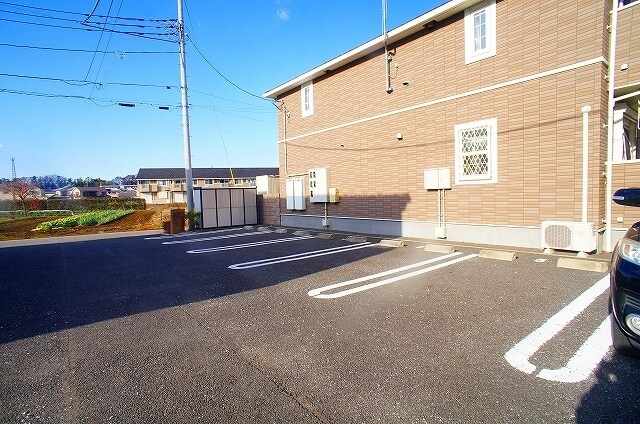 18/26 駐車場