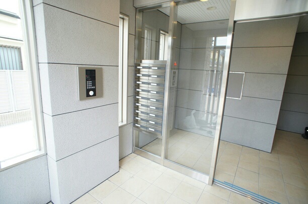 17/24 エントランス