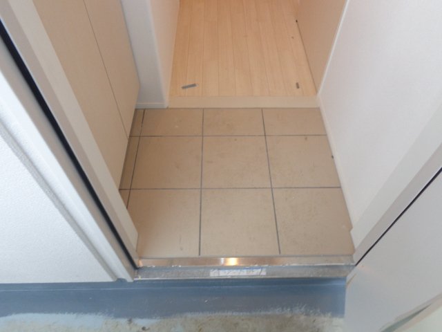 2/2 エントランス