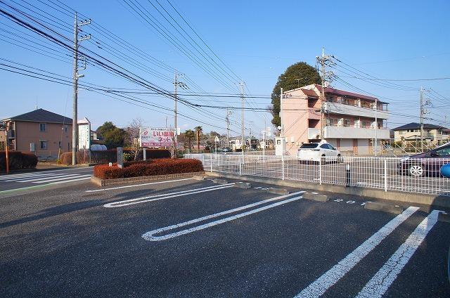 14/20 駐車場