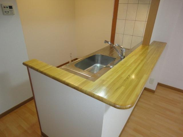 13/28 キッチン