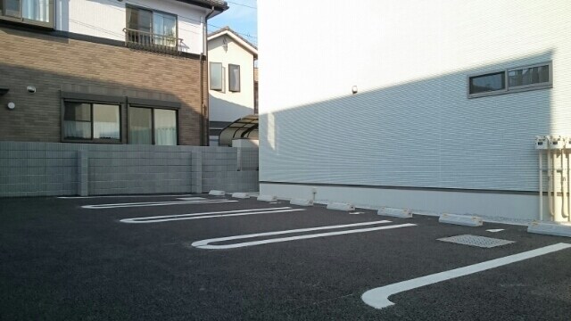 14/20 駐車場