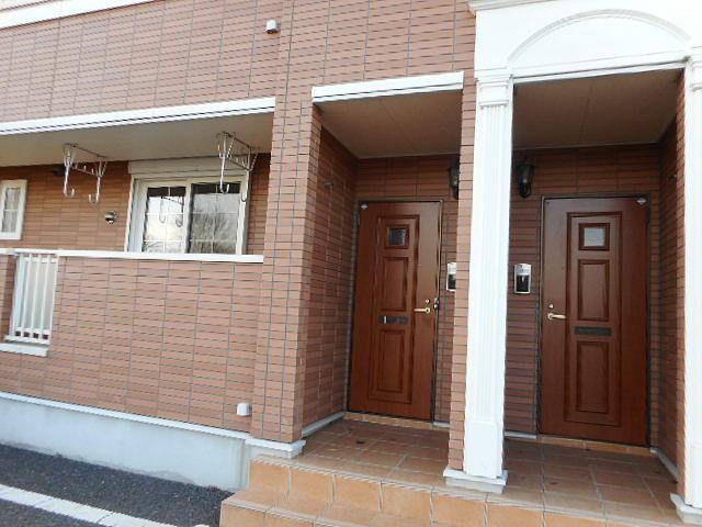 16/27 エントランス