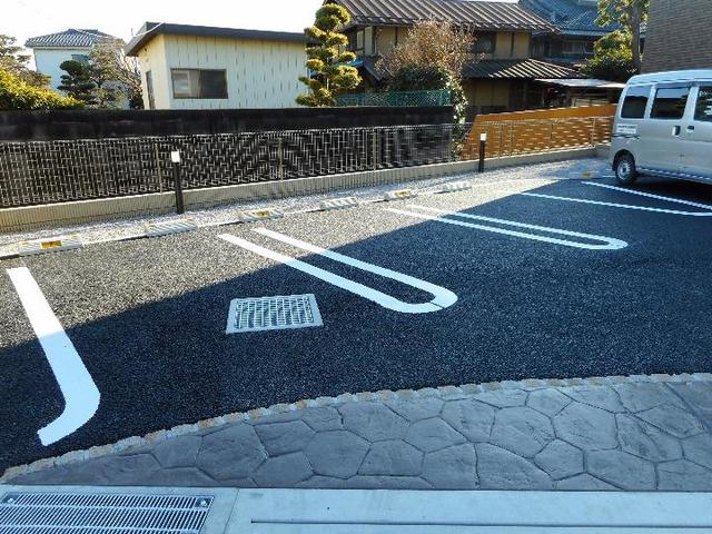 14/20 駐車場