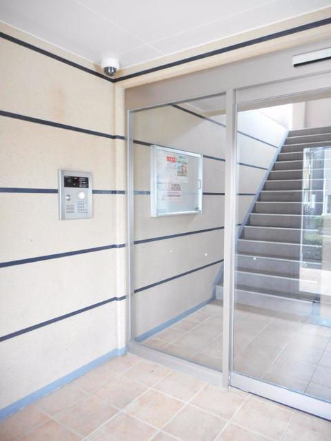 15/21 エントランス