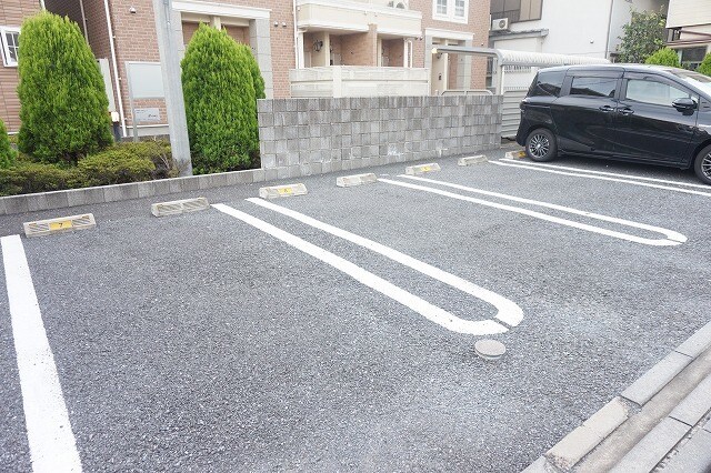 18/24 駐車場