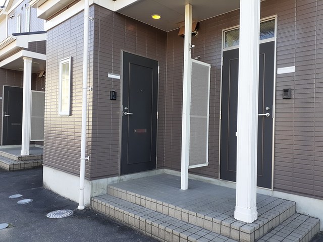 14/20 エントランス