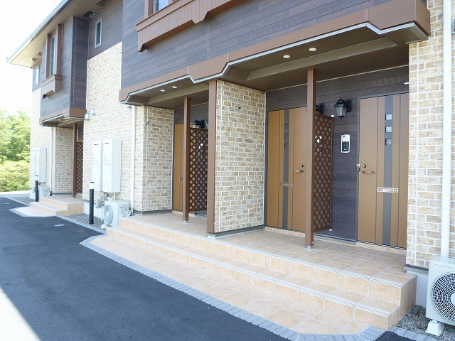 14/20 エントランス