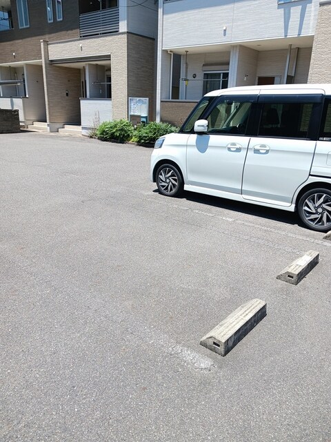 16/22 駐車場