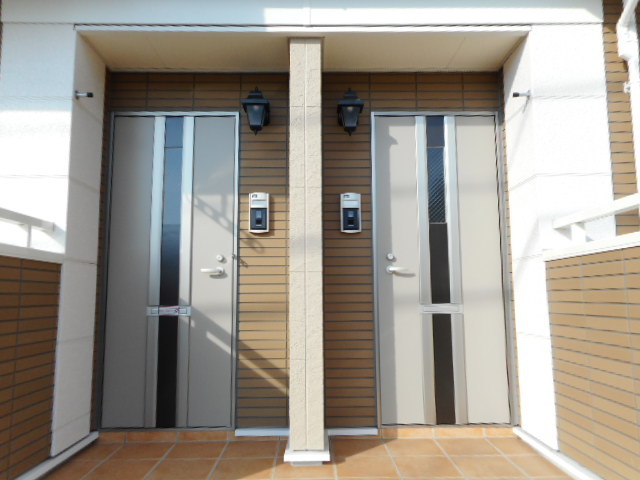 14/20 エントランス