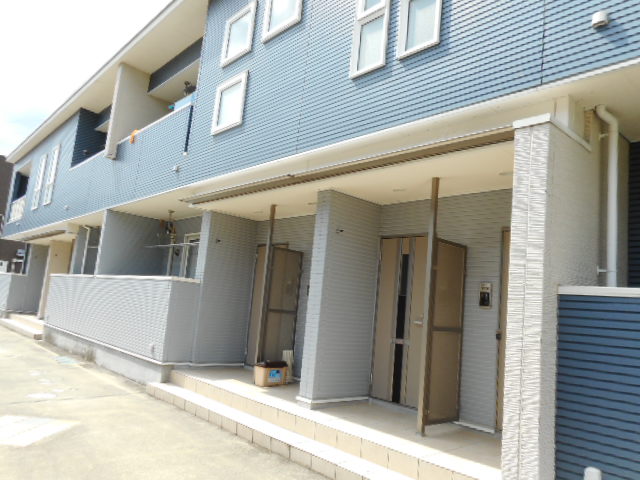 13/19 エントランス