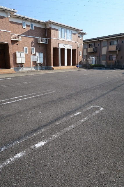 14/20 駐車場
