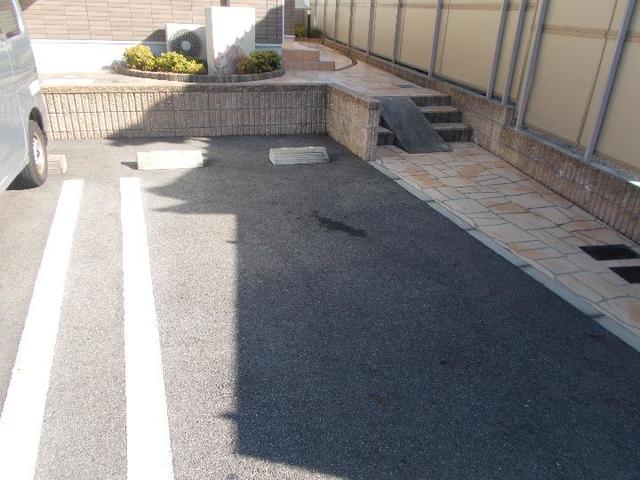 14/20 駐車場