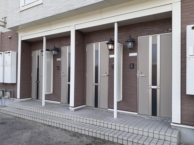 14/20 エントランス