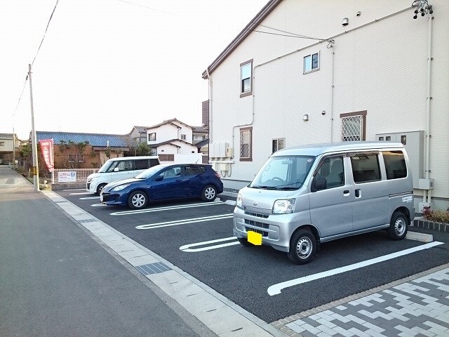14/20 駐車場
