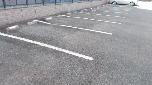 14/20 駐車場