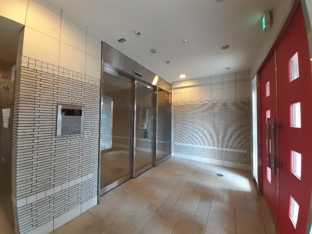 14/21 エントランス