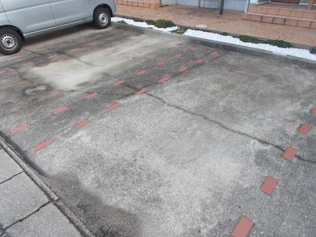 14/20 駐車場