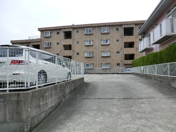 2/10 駐車場