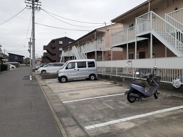 14/22 駐車場