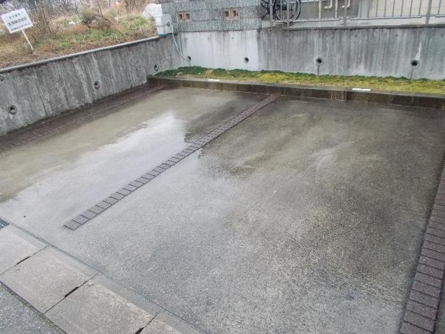 14/20 駐車場