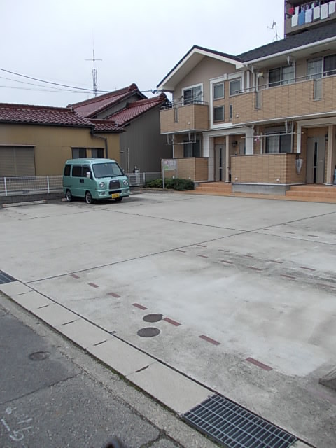 2/8 駐車場