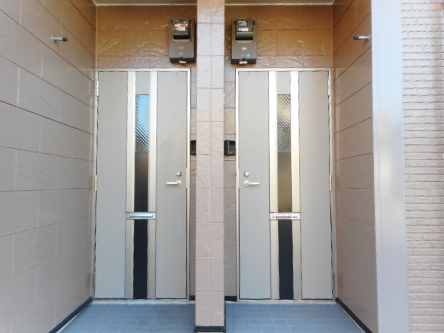 15/21 エントランス