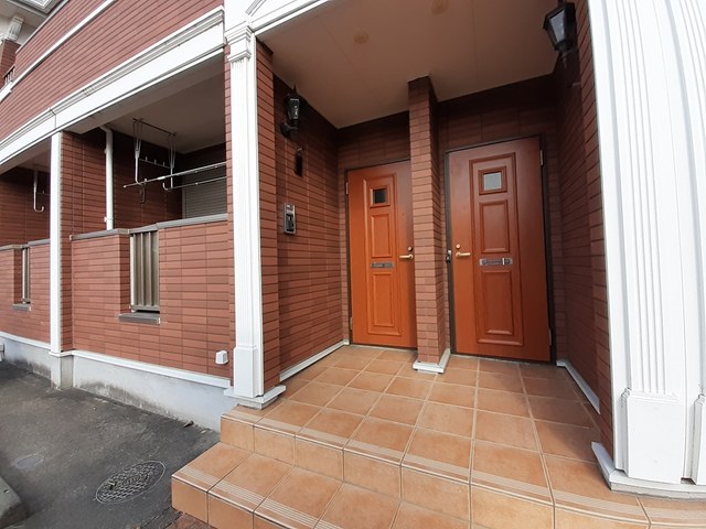 16/22 エントランス