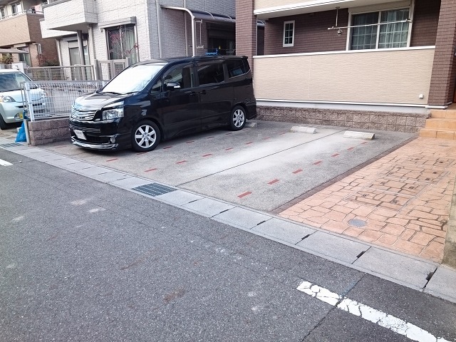 20/26 駐車場